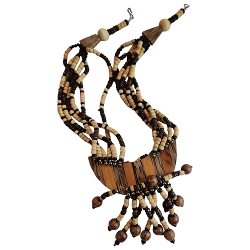 318 - LARGE CHUNKY WOOD BEAD NECKLACE