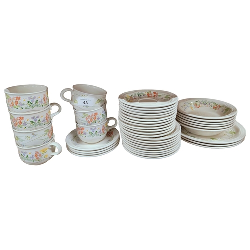 43 - POOLE POTTERY DINNER SERVICE