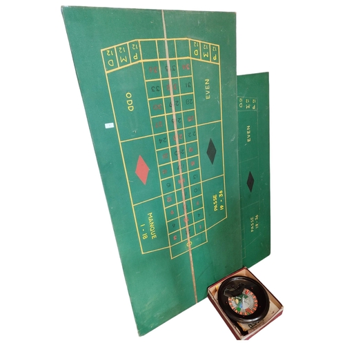 1 - ROULETTE SET AND TABLE