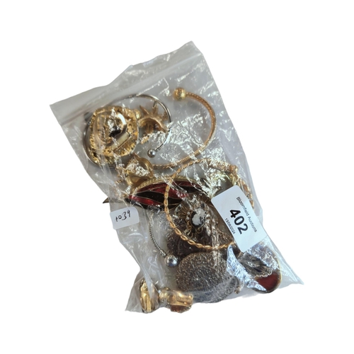 402 - BAG OF COSTUME JEWELLERY