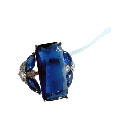 409 - LARGE SAPPHIRE BLUE DECO STYLE DRESS RING