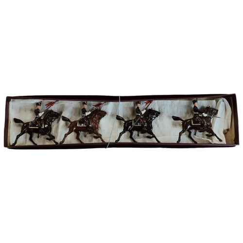 414 - BOXED SET OF LEAD SOLDIERS ON HORSEBACK