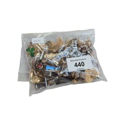 440 - MIXED BAG OF CUFF LINKS, TIE PINS AND LAPEL BADGES