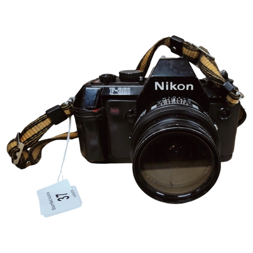 37 - NIKON F-301 CAMERA