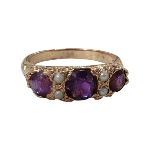 380 - ANTIQUE 9 CARAT GOLD & AMETHYST RING 3.45 GRAMS