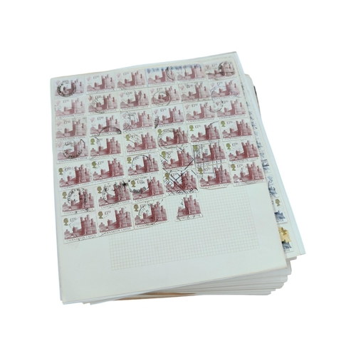 395 - QUANTITY OF STAMP PAGES