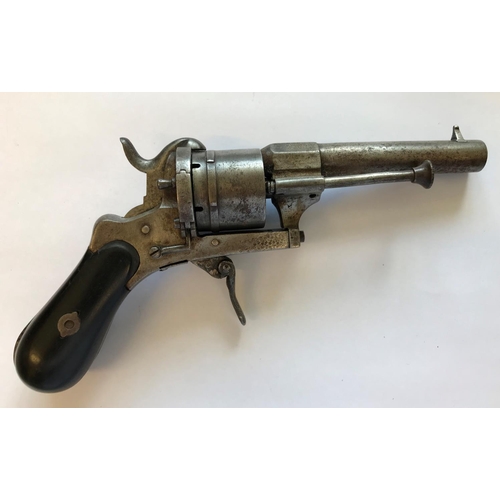 424 - A CONTINENTAL PIN FIRE REVOLVER. A continental revolver with an 8.5cm barrel, six shot revolving cha... 