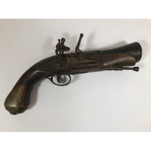 466 - A BRASS BARREL FLINTLOCK BLUNDERBUSS. A flintlock blunderbuss type pistol with flared brass barrel, ... 