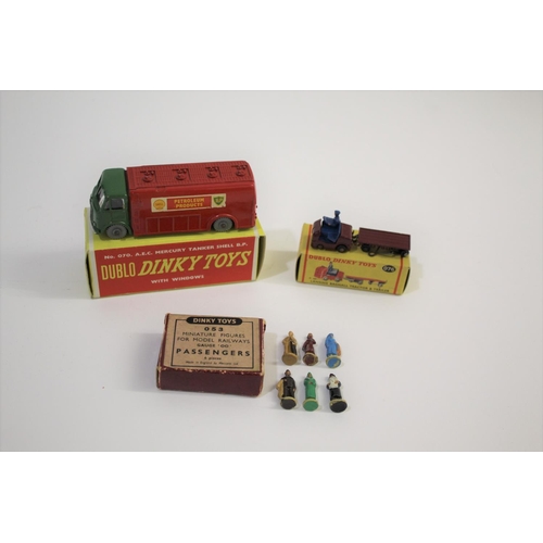 1371 - DUBLO DINKY including boxed 076 Lansing Bagnall Tractor and Trailer, 070 AEC Mercury Tanker, and 053... 