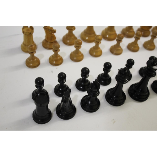 1640 - WOODEN CHESS SET a boxwood and ebony chess set, not weighted, King 9cms high. Also with some wooden ... 