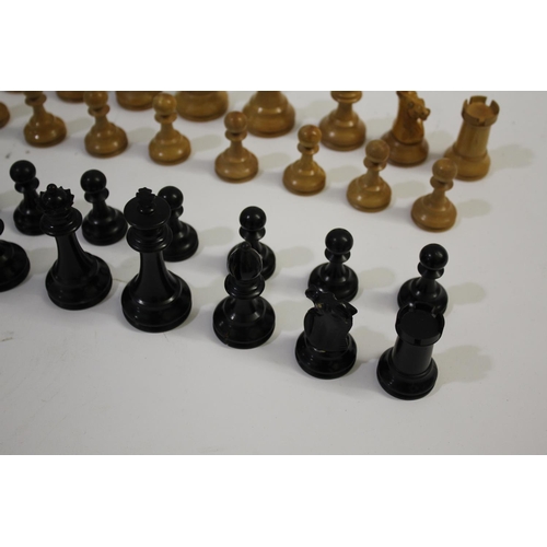 1640 - WOODEN CHESS SET a boxwood and ebony chess set, not weighted, King 9cms high. Also with some wooden ... 