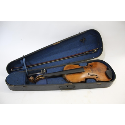 1693 - ANTIQUE VIOLIN - AFTER JOHN BARRETT probably a late 19thc German violin with a one piece satinwood b... 