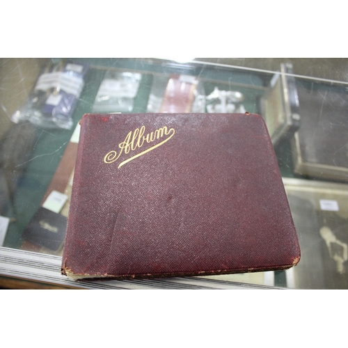 1569 - AUTOGRAPH ALBUM - CRICKET & TENNIS a small album from the 1930' and 1940's with signatures including... 