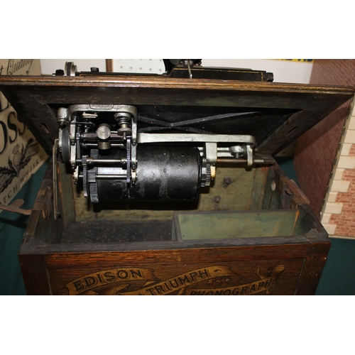 1622 - EDISON TRIUMPH PHONOGRAPH a large phonograph in an oak case, the plaque with Serial Number 38139 and... 