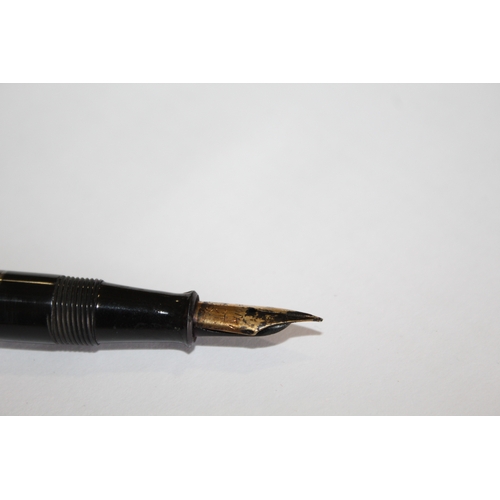 1559 - RARE NAMIKI FOUNTAIN PEN a silver and lacquered fountain pen with lever filler, the lid and barrel w... 