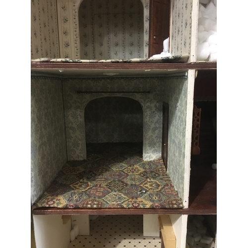 1486 - LARGE DOLLS HOUSE & DOLLS HOUSE ACCESSORIES a large 4 storey dolls house with fitted interior includ... 