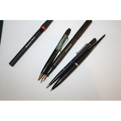 1568 - FOUNTAIN PENS & OTHER PENS a mixed lot including 2 boxed Parker Paper Mate sets, Mable Todd 'Blackbi... 