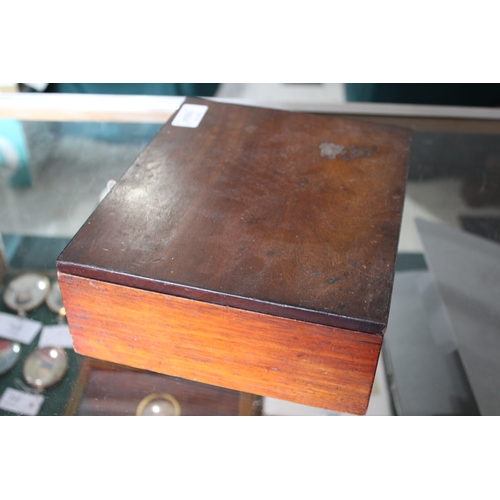 1684 - 19THC PAINT BOX - G ROWNEY & CO a 19thc mahogany paint box by G Rowney & Co, 51 Rathbone Place, Lond... 