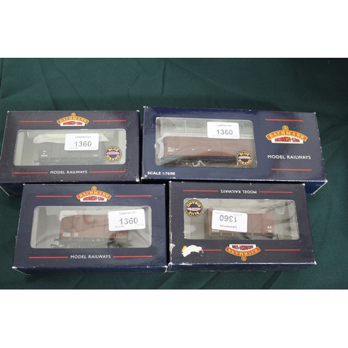 1360 - BACHMANN & HORNBY ROLLING STOCK various boxed Bachman items including 38-141 Box Van, 38-140 Box Van... 