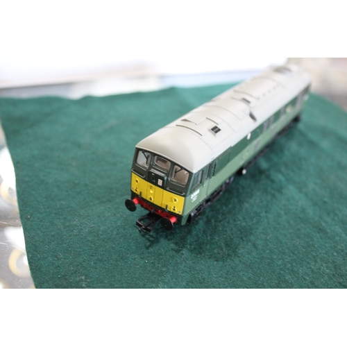 1364 - BACHMANN BOXED LOCOMOTIVES 3 boxed locomotives including 32-427 Class 24 Diesel D5085 (no accessorie... 