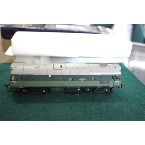 1364 - BACHMANN BOXED LOCOMOTIVES 3 boxed locomotives including 32-427 Class 24 Diesel D5085 (no accessorie... 