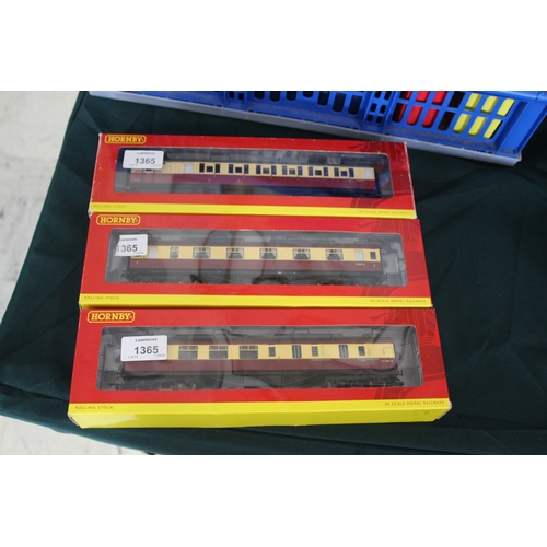 1365 - HORNBY BOXED COACHES 11 boxed coaches including 4 BR (Ex Lms) coaches carmine/cream, and 7 BR (Ex LN... 