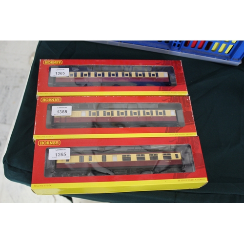 1365 - HORNBY BOXED COACHES 11 boxed coaches including 4 BR (Ex Lms) coaches carmine/cream, and 7 BR (Ex LN... 