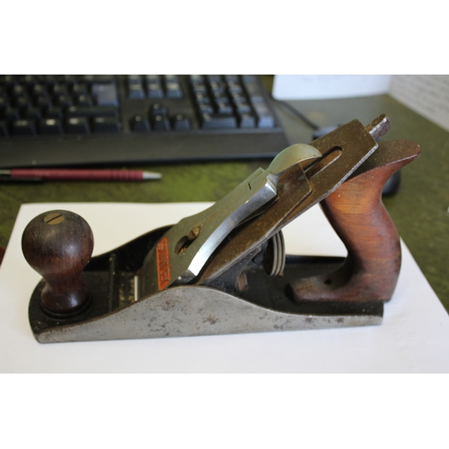 1691 - VARIOUS WOODWORKING PLANES including 2 small violin planes (one made in brass), Stanley 93 shoulder ... 