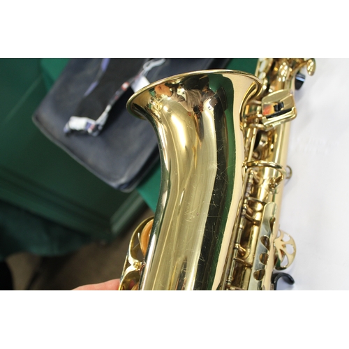 1698 - ALTO SAXOPHONE - BUFFET CRAMPON a Evette Buffet Crampon alto saxophone, with a mouthpiece and access... 