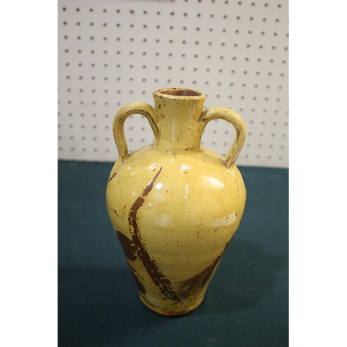 1368A - WHIELDON STYLE CREAMWARE BUTTER BOAT late 18th century, with brown sponged decoration, length 12cm; ... 