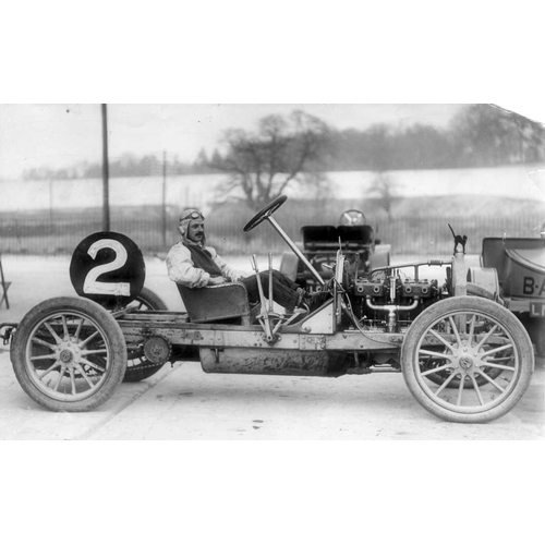 691 - Berliet 1895-1939.  Housed in two folders, a goodly number of well-defined postcards and similar-siz... 