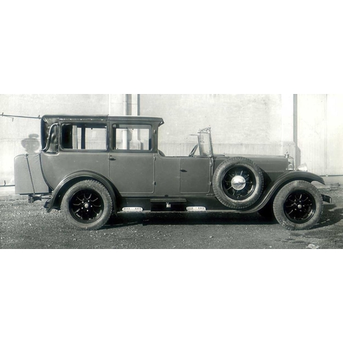 737 - Morris 1913 - 1939 & Morris Leon Bollée. Four albums with some excellent pre-WWI photographs, early ... 