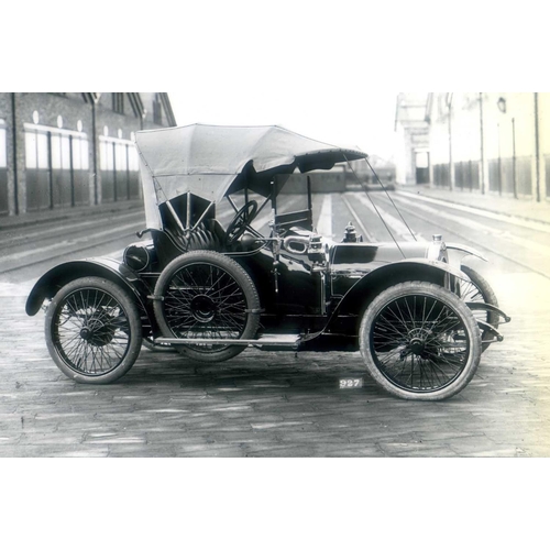 770 - Riley.  A folder dated 1898 to 1914 and containing good images of veteran period cars, to include fo... 