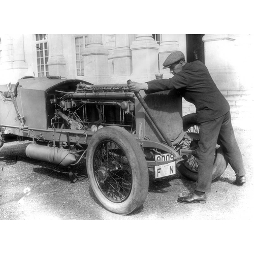 780 - Chitty Bang Bang.  A folder with about 12 photographs of Count and several of the aero-powered cars.... 