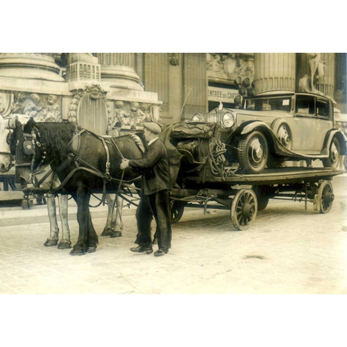 806 - Rolls-Royce 1928 - 1939.  Two folders labelled PVT. A good collection of both professional and good ... 