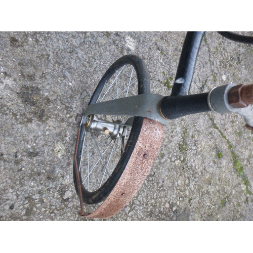 532 - A c1882 Coventry Machinists Co., 'Cheylesmore Club' Tricycle.  An open-fronted, rear-steering tricyc... 