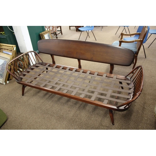 1005 - ERCOL VINTAGE STUDIO COUCH/DAY BED Model No 355 and designed by Lucian Ercolani for Ercol, the dark ... 