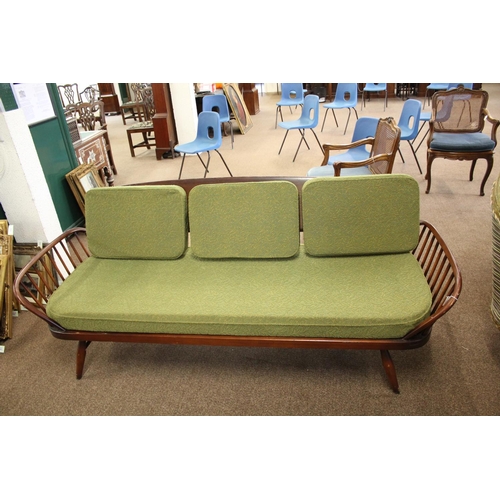 1005 - ERCOL VINTAGE STUDIO COUCH/DAY BED Model No 355 and designed by Lucian Ercolani for Ercol, the dark ... 