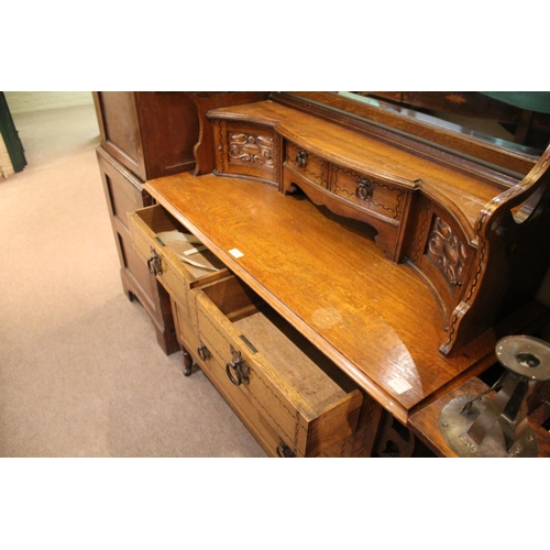 1027 - ARTS & CRAFTS WARDROBE & DRESSING TABLE in the manner of Shapland & Petter, both items made in oak w... 