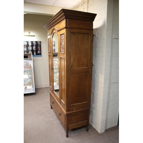 1027 - ARTS & CRAFTS WARDROBE & DRESSING TABLE in the manner of Shapland & Petter, both items made in oak w... 