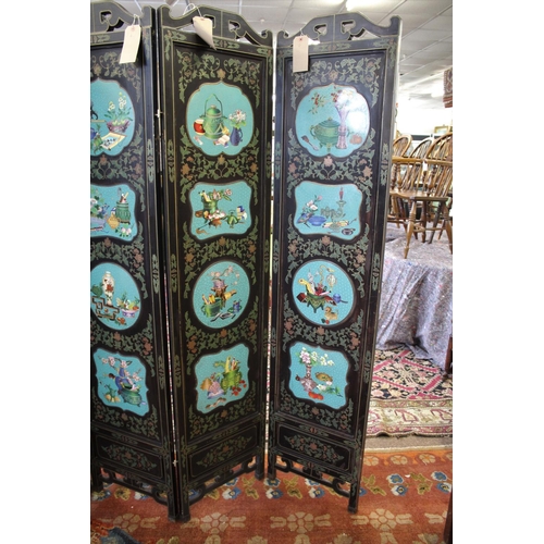 1264 - LARGE CHINESE LACQUERED & CLOISONNE SCREEN a large 20thc six fold lacquered screen, inset with clois... 