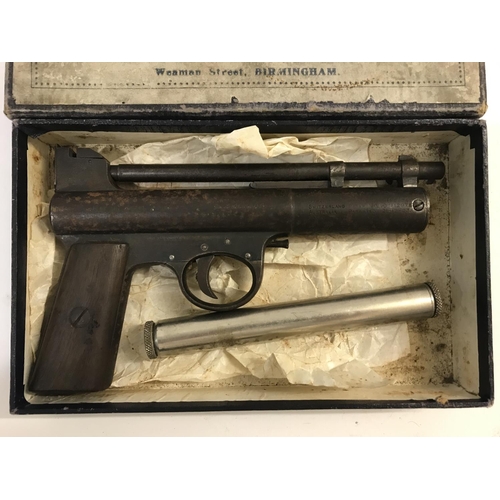 339 - A WEBLEY MARK 1 AIR PISTOL IN BOX. A Mark 1 Air Pistol by Webley and Scott Limited of Birmingham, nu... 