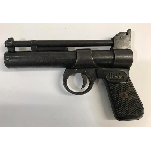 349 - A WEBLEY JUNIOR AIR PISTOL. A Webley Junior .177 Series 2 first pattern air pistol marked to the sid... 