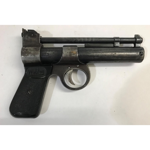 350 - A WEBLEY JUNIOR AIR PISTOL. A Webley Junior .177 Series 2 2nd pattern air pistol marked to the side ... 