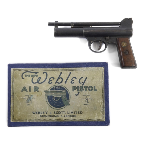 375 - A WEBLEY .22 MK I AIR PISTOL. A Webley and Scott .22 Air Pistol , Mark I 2nd pattern, numbered 7592,... 