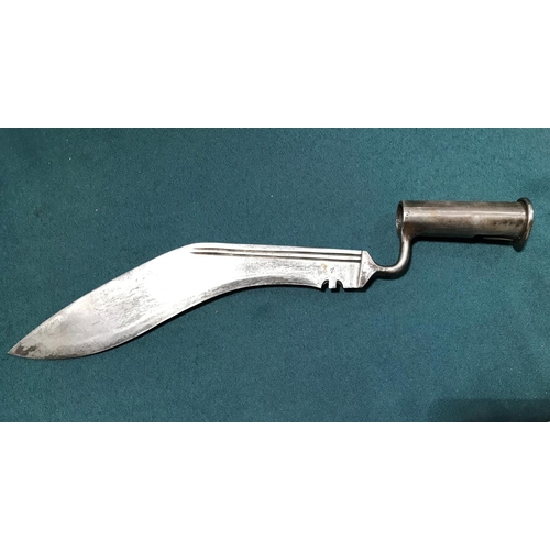 434 - A KUKRI TYPE SOCKET BAYONET. A Kukri bladed socket bayonet with a 30cm shaped blade with government ... 