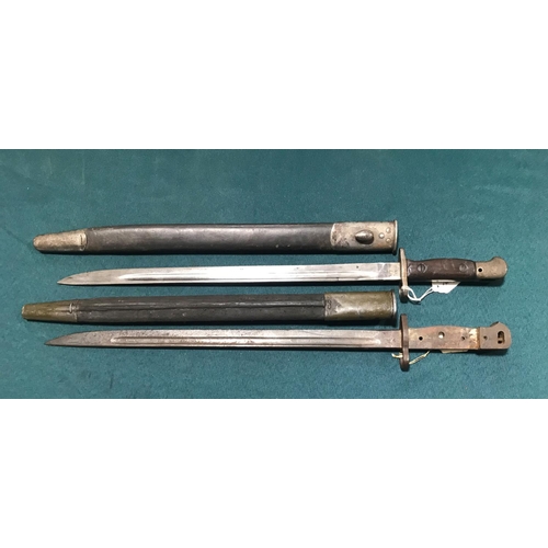 454 - A 1907 PATTERN BAYONET AND ANOTHER. A 1907 Pattern Bayonet with 42.5cm fullered and pointed blade wi... 