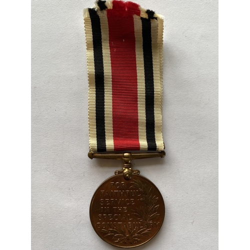 1027 - A FIRST WORLD WAR GROUP OF FIVE TO THE ROYAL ORDNANCE CORPS. A Great War group of five comprising 19... 