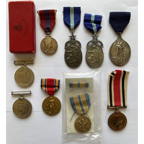 1059 - A GEORGE V SPECIAL CONSTABLES MEDAL AND OTHERS. A police medal 'For Faithful Service in the Special ... 