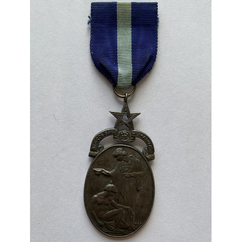 1059 - A GEORGE V SPECIAL CONSTABLES MEDAL AND OTHERS. A police medal 'For Faithful Service in the Special ... 